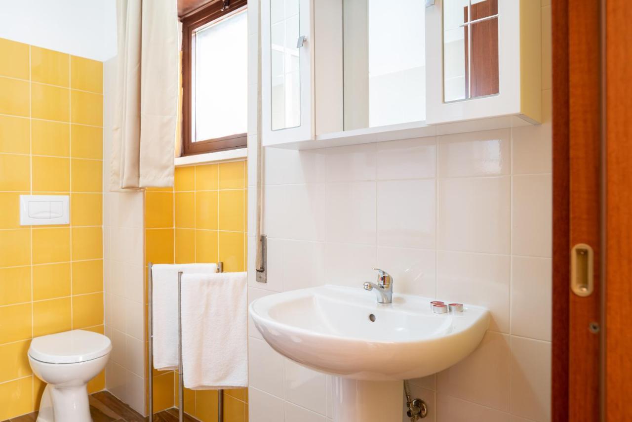 Myricae Rooms Affittacamere No Late Arrival Fiumicino Exterior foto